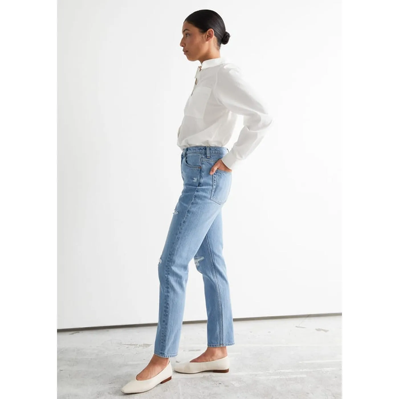 &OS Mid Rise Mom Fit Jeans