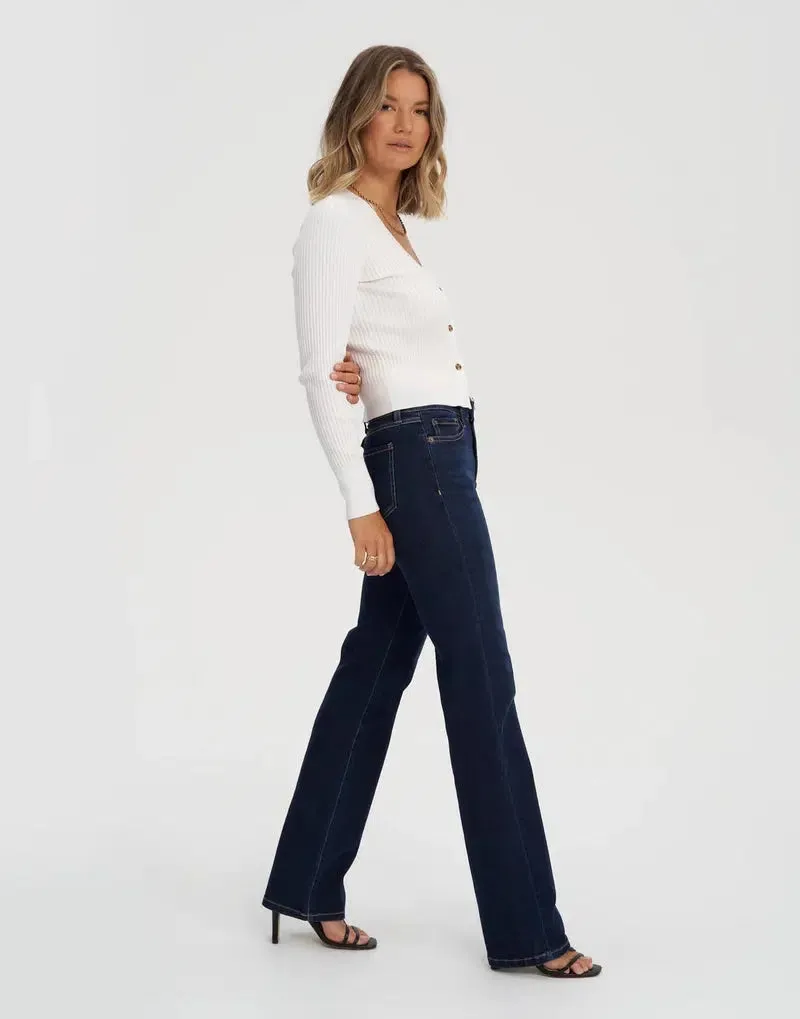 Chloe Straight by Yoga Jeans in Dk Indie